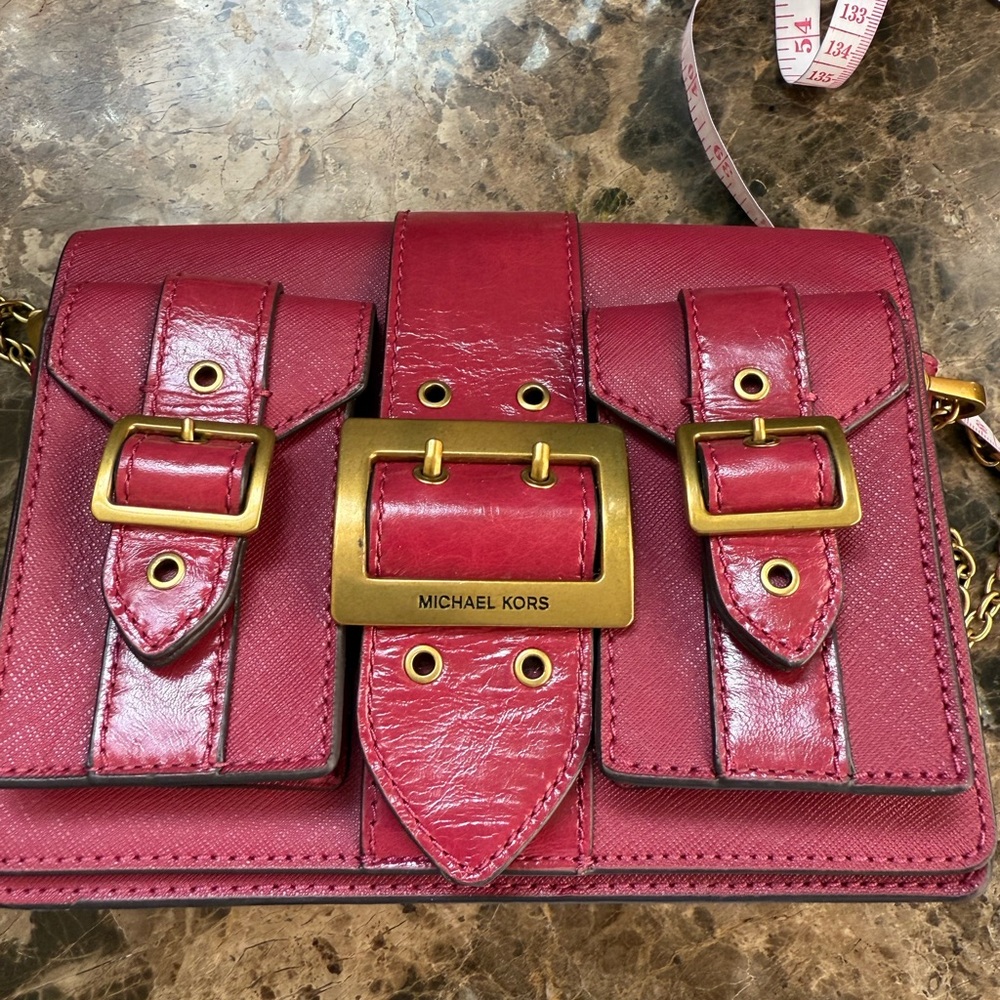 Michael Kors Berry Glazed Leather Hayden Medium Messenger Bag - Picture 12 of 13